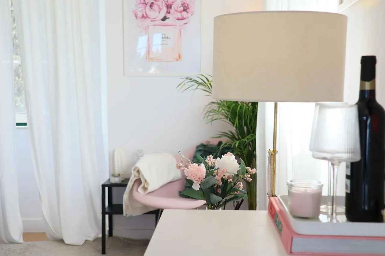 Lisbon Center Lovely Studio