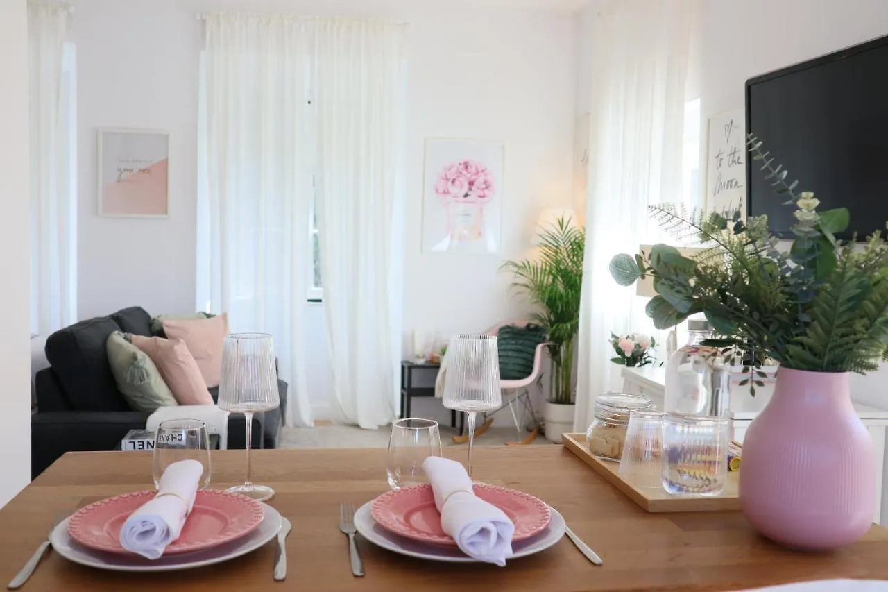 Apartment Lisbon Center Lovely Studio